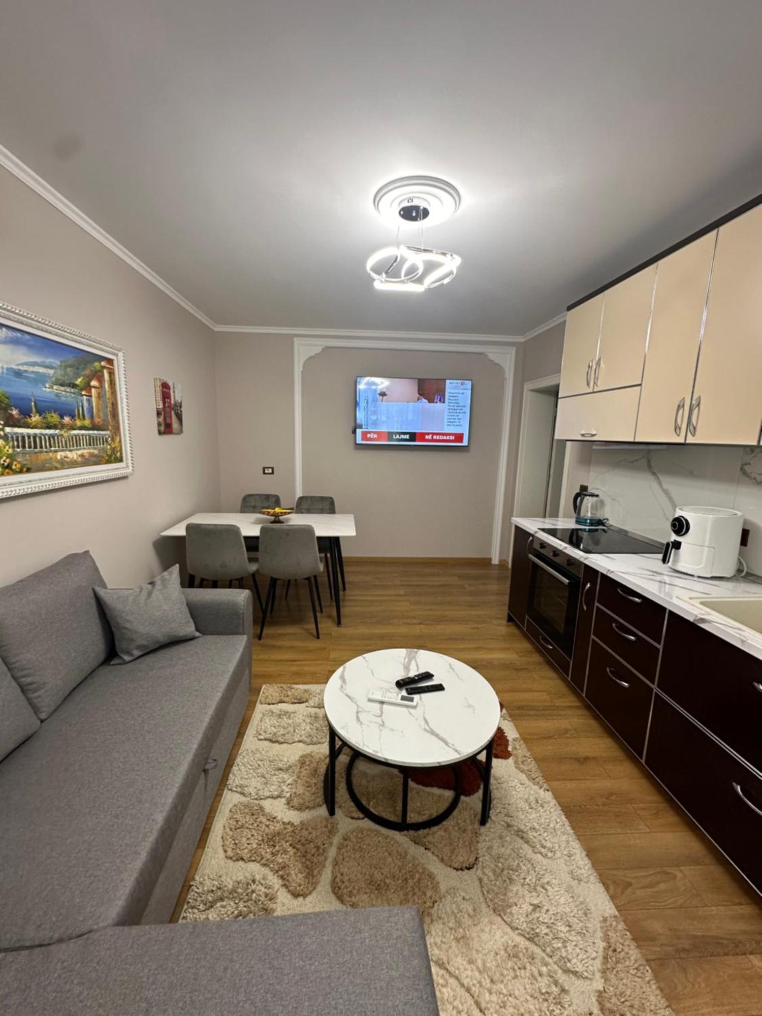 Cosy Appartments Lägenhet Tirana